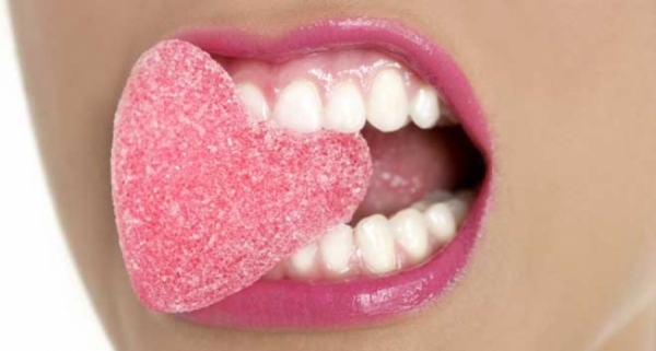Hábitos que dañan nuestros dientes